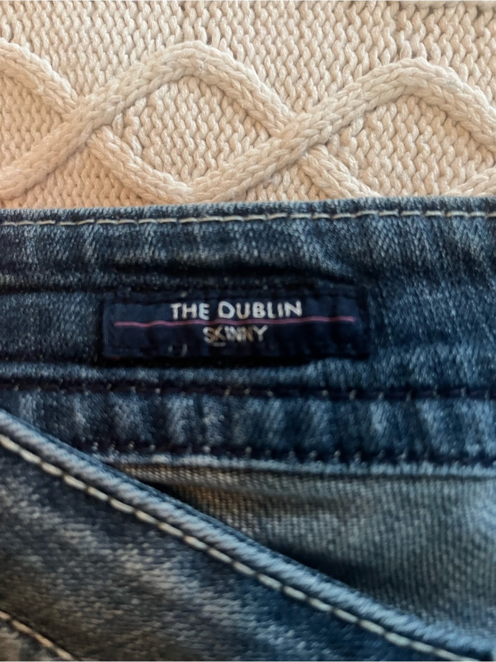 Vigoss Dark Blue Distressed Women’s Skinny Cropped Jeans Size 29 - Picture 5 of 16
